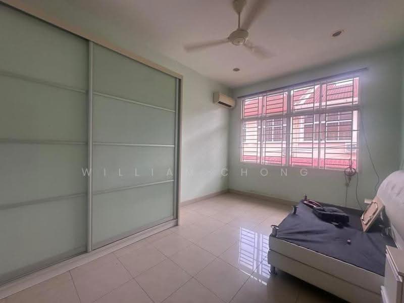 2-storey Terraced House for Sale in Taman Desa Cheng Perdana (Cheng) - William Chong - Bedroom - PropertyGuru.com.my