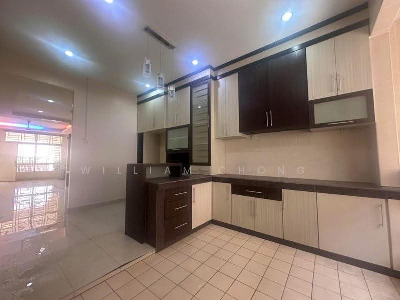 2-storey Terraced House for Sale in Taman Desa Cheng Perdana (Cheng) - William Chong - Kitchen - PropertyGuru.com.my
