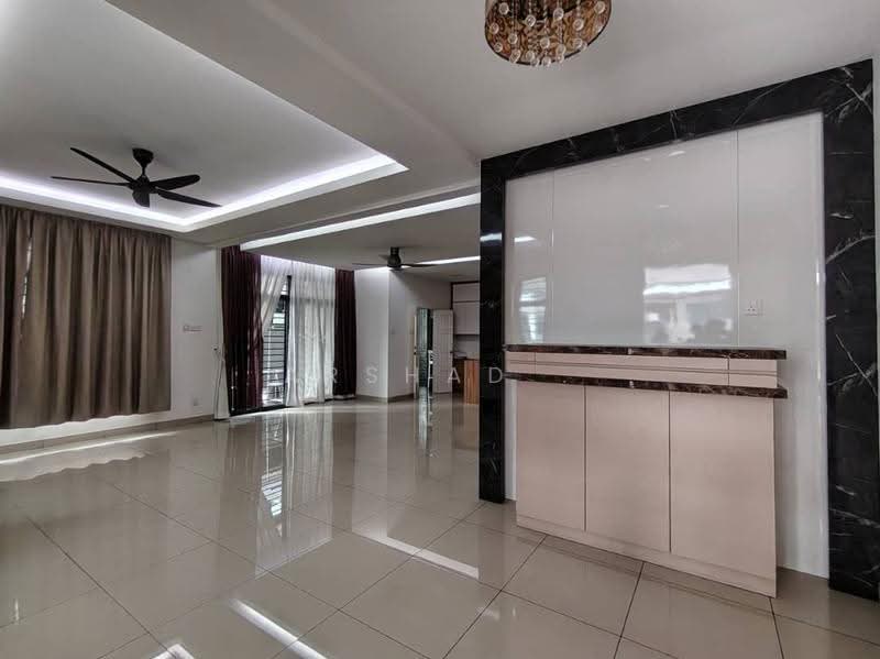 Rumah Kluster untuk Dijual di Taman Adda Heights (Tebrau) - Arshad . - Living Room - PropertyGuru.com.my