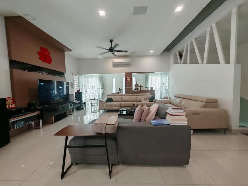 Rumah Berkembar untuk Dijual di Happy Garden (Kuchai Lama) - David Ting - Living Room - PropertyGuru.com.my