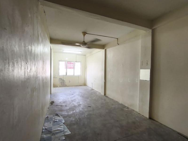 Flat for Sale at Flat PKNS Section 7 - Azzad Zarull - Interior - PropertyGuru.com.my