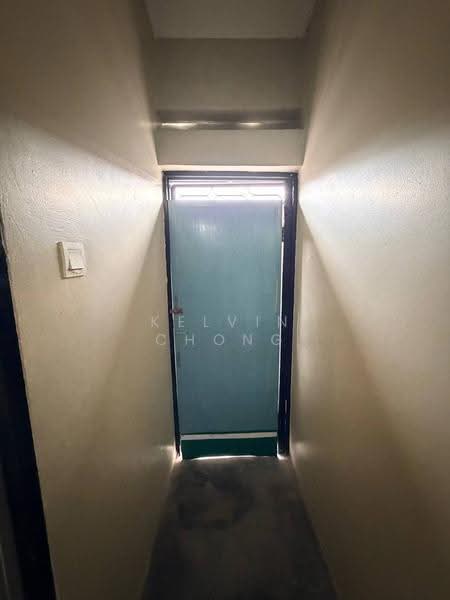 2-storey Terraced House for Rent in Pekan Razaki (Ipoh) - Kelvin Chong - Entrance - PropertyGuru.com.my