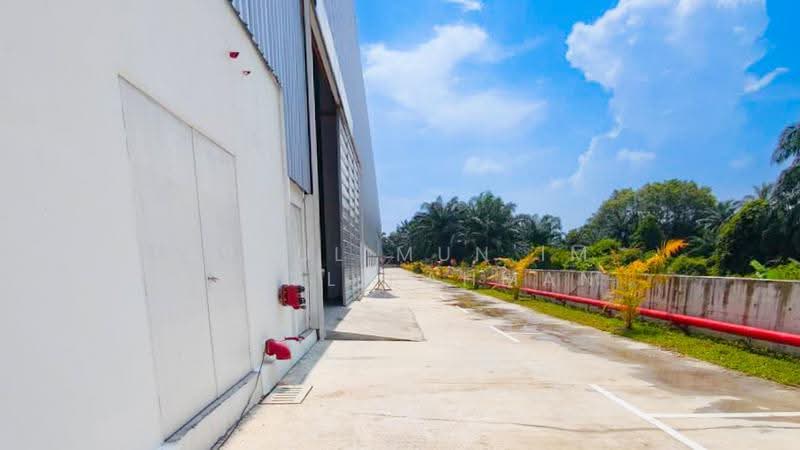 Factory for Sale in Kampung Tengah (Banting) - Abdul Mun'im Abdul Rahman - Exterior - PropertyGuru.com.my