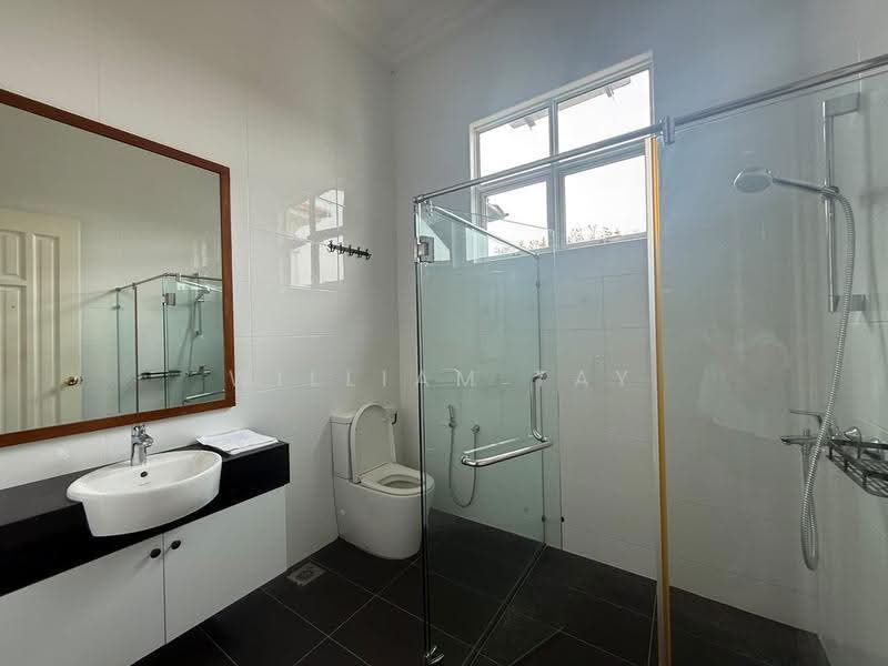 Bungalow House for Rent in Leisure Farm (Gelang Patah) - William Tay - Bathroom - PropertyGuru.com.my