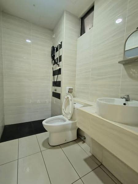 Service Residence for Rent at D'Summit Residences - Jaslyn Tan - Bathroom - PropertyGuru.com.my