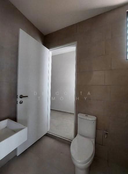 2-storey Terraced House for Sale in Kampung Ayer Molek (Ayer Molek) - De Costa Timothy - PropertyGuru.com.my