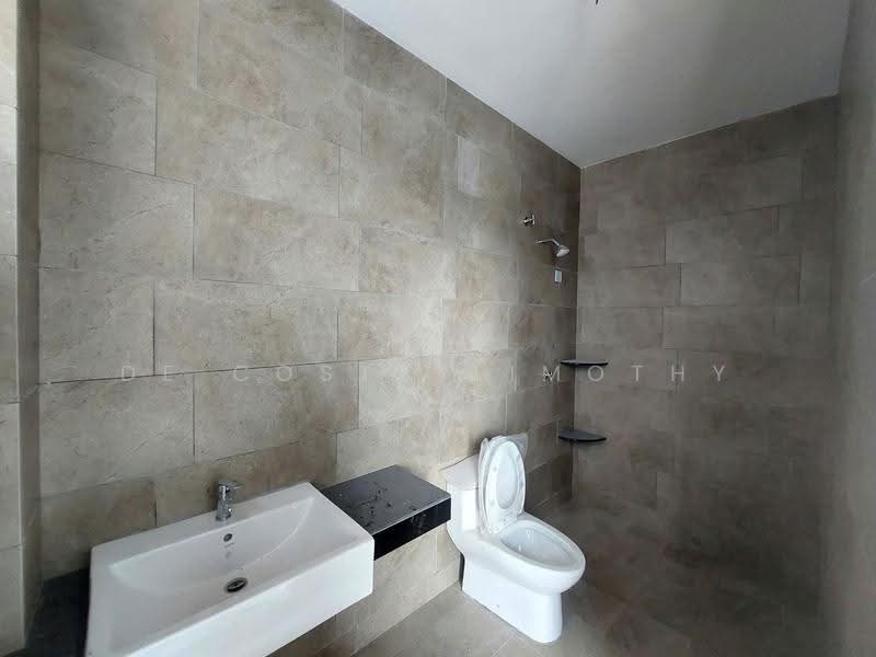 2-storey Terraced House for Sale in Kampung Ayer Molek (Ayer Molek) - De Costa Timothy - PropertyGuru.com.my