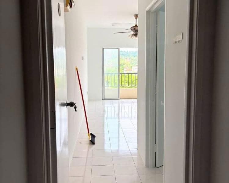 Apartment for Sale at Vista Pinggiran Apartment - Azli Ibrahim - Corridor - PropertyGuru.com.my