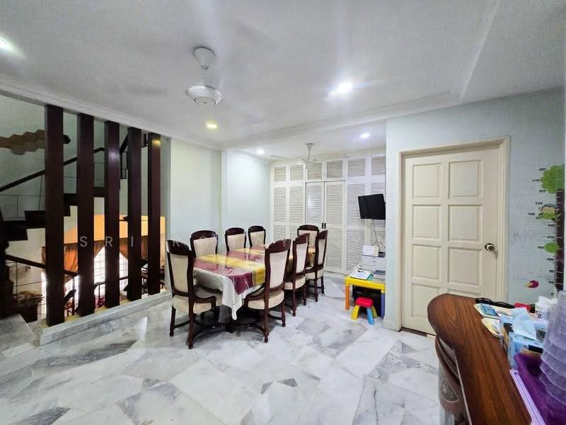2-storey Terraced House for Sale in Taman Setiawangsa (Setiawangsa) - Sri Rohayu Yusof - Dining Room - PropertyGuru.com.my
