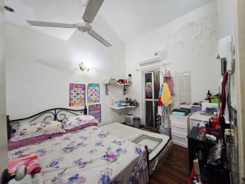 2-storey Terraced House for Sale in Taman Setiawangsa (Setiawangsa) - Sri Rohayu Yusof - Bedroom - PropertyGuru.com.my