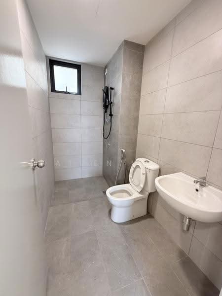 Kediaman Servis untuk Disewa di M Astra - Aiden Lee - Bathroom - PropertyGuru.com.my