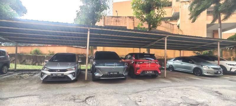Pangsapuri untuk Dijual di Merdeka Villa - Azli Ibrahim - Car Park - PropertyGuru.com.my