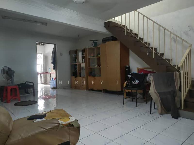 Rumah Teres 1.5-Tingkat untuk Dijual di Taman Industri Puchong (Puchong) - Shirley Tan - Living Room - PropertyGuru.com.my