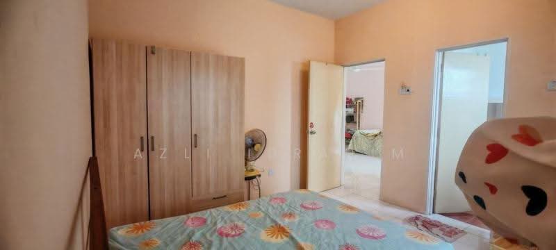 Pangsapuri untuk Dijual di Merdeka Villa - Azli Ibrahim - Bedroom - PropertyGuru.com.my