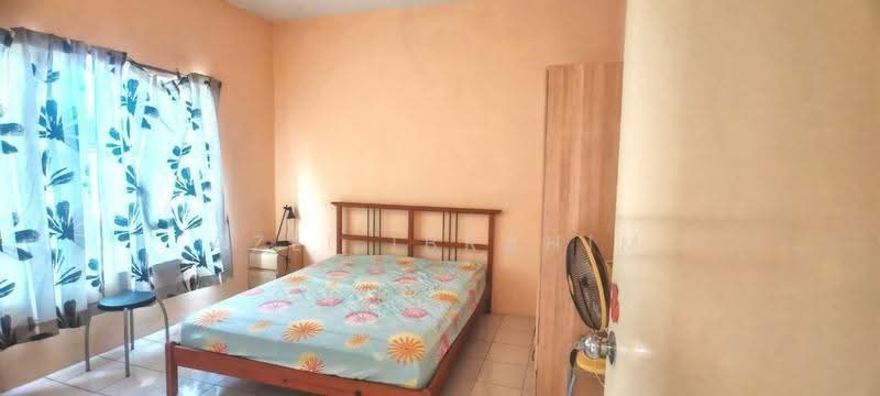 Pangsapuri untuk Dijual di Merdeka Villa - Azli Ibrahim - Bedroom - PropertyGuru.com.my