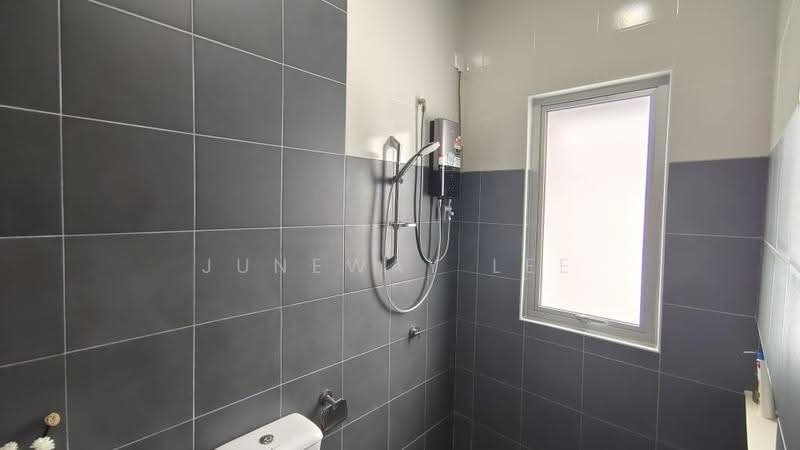 Rumah Teres 2-Tingkat untuk Disewa di Beranang (Selangor) - Juneway Lee - Bathroom - PropertyGuru.com.my