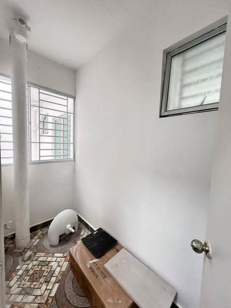 Kediaman Servis untuk Disewa di Residensi Taman Pelangi Indah - Jeremy Voon - Interior - PropertyGuru.com.my