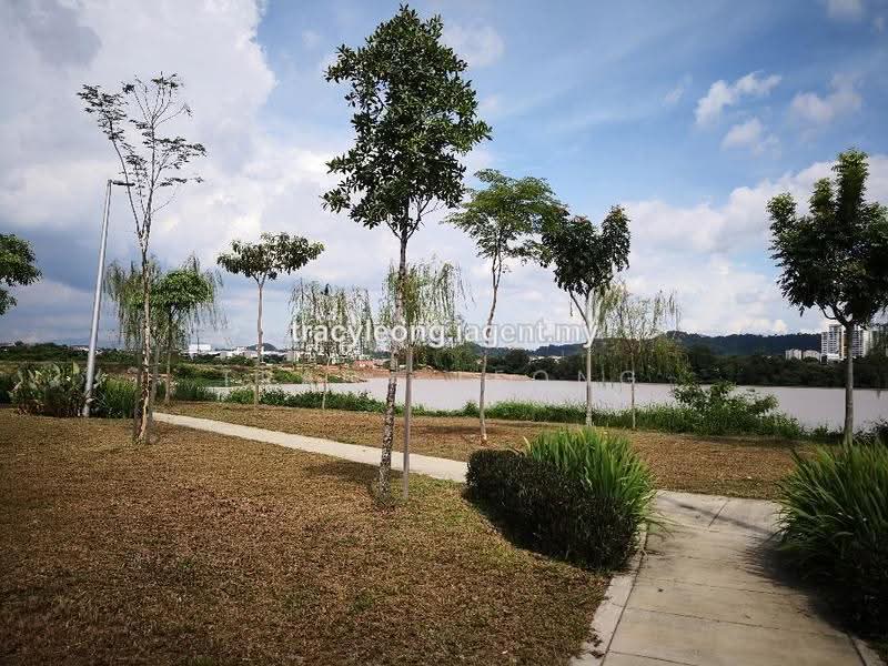 Rumah Teres 2-Tingkat untuk Dijual di Lakeside Residences (Puchong) - Tracy Leong - PropertyGuru.com.my