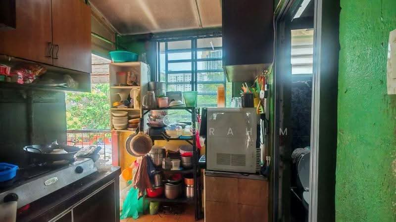 Flat for Sale at Seksyen 1 Wangsa Maju Flat - Azli Ibrahim - Kitchen - PropertyGuru.com.my