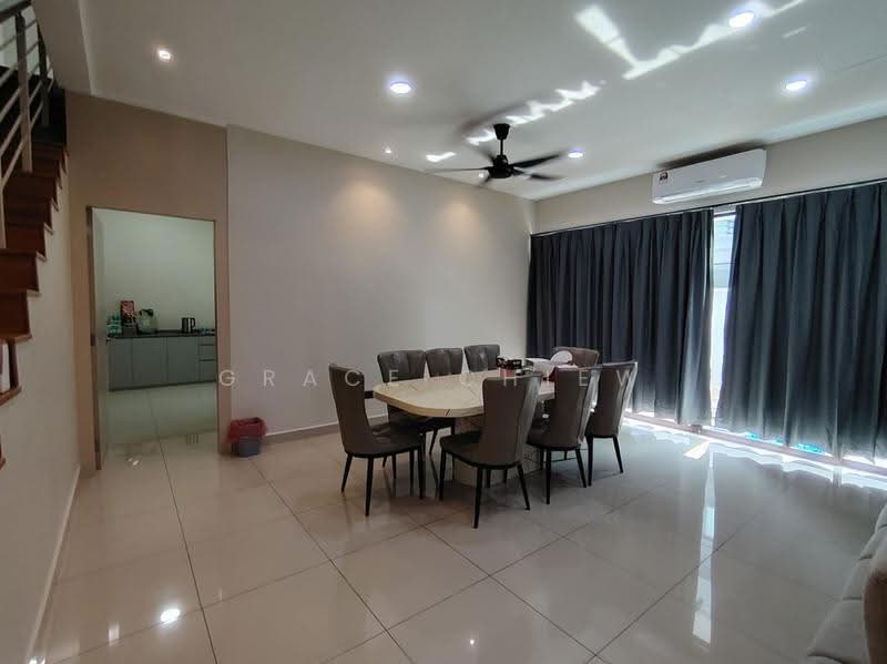 Cluster House for Rent in Taman Adda Heights (Tebrau) - Grace Chiew - Dining Room - PropertyGuru.com.my