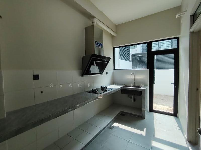 Cluster House for Rent in Taman Adda Heights (Tebrau) - Grace Chiew - Kitchen - PropertyGuru.com.my