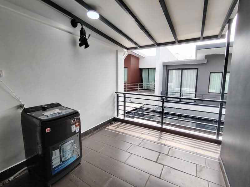 Cluster House for Rent in Taman Adda Heights (Tebrau) - Grace Chiew - Balcony - PropertyGuru.com.my