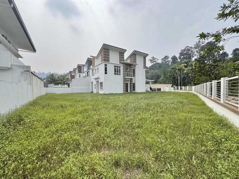 Semi-Detached House for Sale in Seksyen U10 (Shah Alam) - Syafiq Sharifudin - Exterior - PropertyGuru.com.my