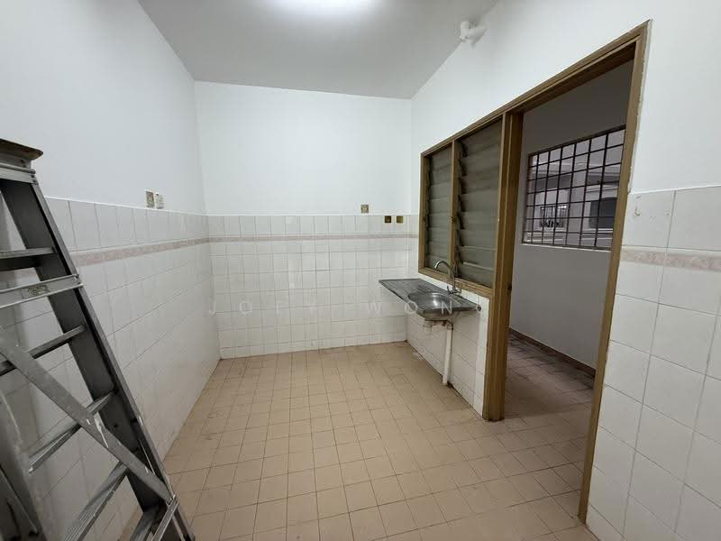 Pangsapuri untuk Disewa di D' Kiara Apartment - Joey Wong - Kitchen - PropertyGuru.com.my