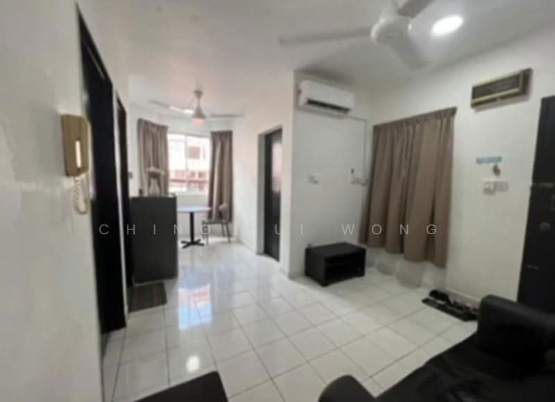 Apartment for Sale at Beverly Hills 5 - Ching Hui Wong - Living Room - PropertyGuru.com.my