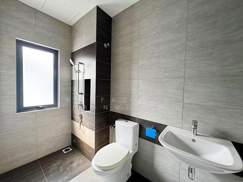 Rumah Teres 2-Tingkat untuk Dijual di Sungai Buloh (Selangor) - NORFADILAH ZAINUDDIN - Bathroom - PropertyGuru.com.my