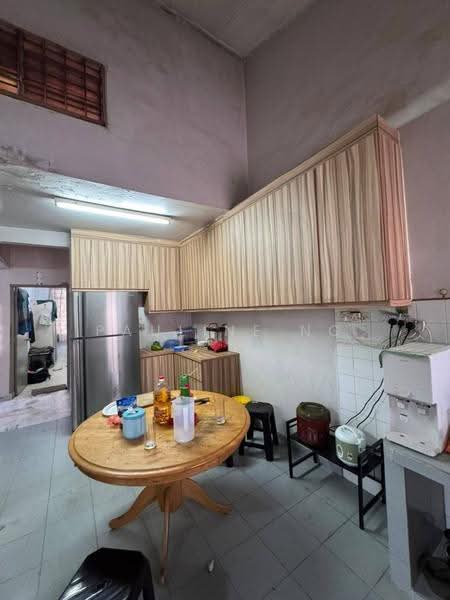 1-storey Terraced House for Rent in Permas Jaya (Johor Bahru) - Pauline Ng - Kitchen - PropertyGuru.com.my