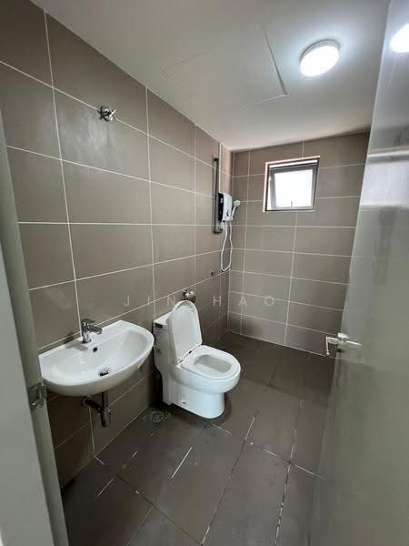 Service Residence for Sale at M Centura - Jin Hao - Bathroom - PropertyGuru.com.my