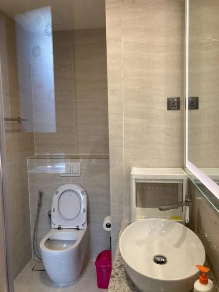 Kediaman Servis untuk Dijual di Star Residences Two - Rex Tan - Bathroom - PropertyGuru.com.my