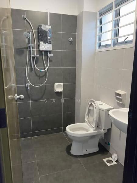 2-storey Terraced House for Rent in Kota Warisan (Sepang) - San MC - Bathroom - PropertyGuru.com.my