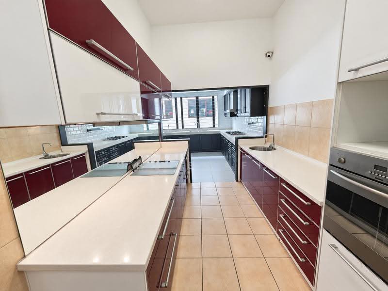 2.5-storey Terraced House for Sale in Sunway SPK Damansara (Batu) - Mohd Shafik - Kitchen - PropertyGuru.com.my