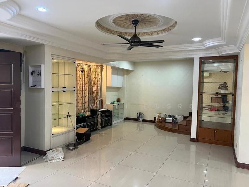 2-storey Terraced House for Rent in Seksyen 7 (Shah Alam) - Salawati Busro - Living Room - PropertyGuru.com.my