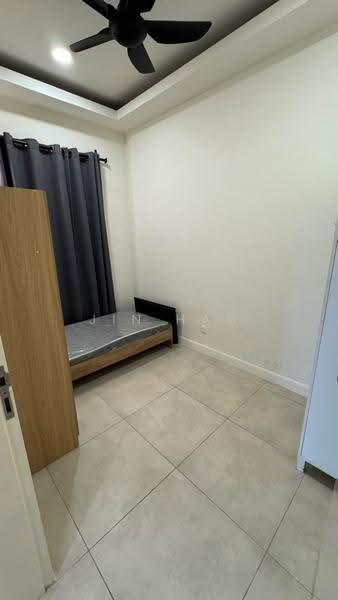 Kediaman Servis untuk Dijual di Sky Meridien - Jin Hao - Bedroom - PropertyGuru.com.my