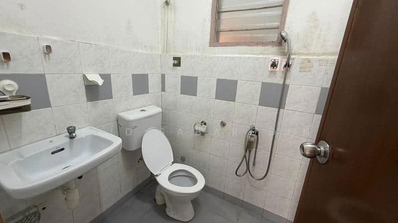 Apartment for Sale at Melati Impian - Abid Sabarudin - Bathroom - PropertyGuru.com.my