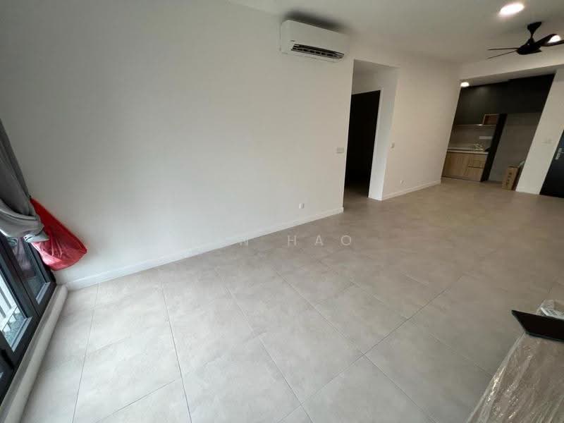 Kediaman Servis untuk Dijual di Sky Meridien - Jin Hao - Living Room - PropertyGuru.com.my