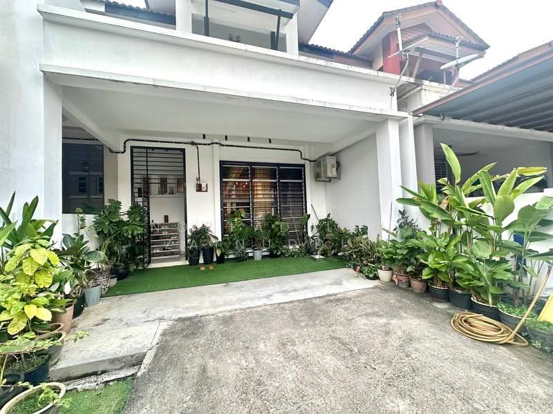 Terraced House for Sale in Sungai Buloh (Selangor) - NORFADILAH ZAINUDDIN - Exterior - PropertyGuru.com.my