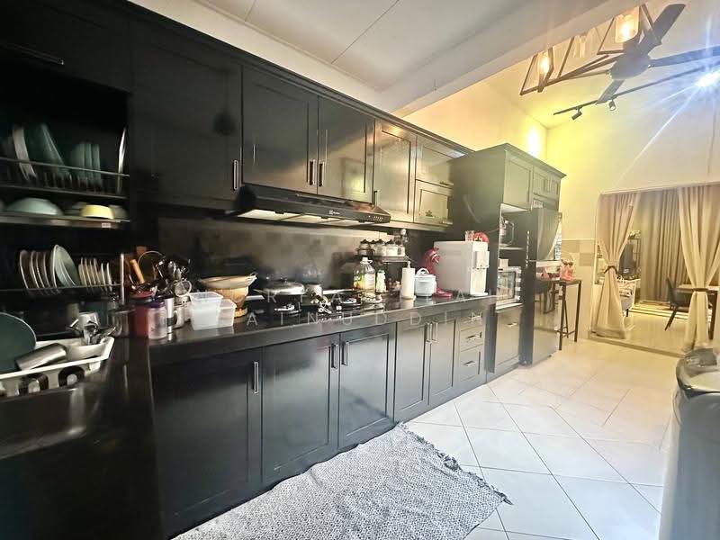 Terraced House for Sale in Sungai Buloh (Selangor) - NORFADILAH ZAINUDDIN - Kitchen - PropertyGuru.com.my