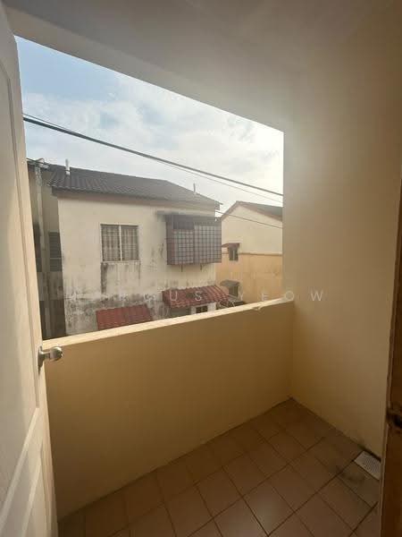 Rumah Bandar untuk Disewa di Taman Jasmin (Senawang) - Marcus Yeow - Balcony - PropertyGuru.com.my