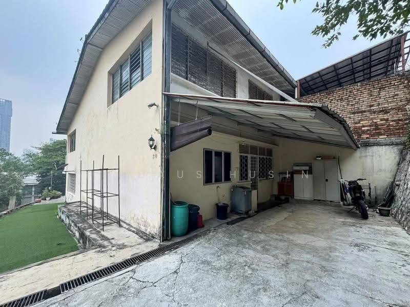 3-storey Terraced House for Sale in Taman Seputeh (Seputeh) - Firdaus Husin - Exterior - PropertyGuru.com.my