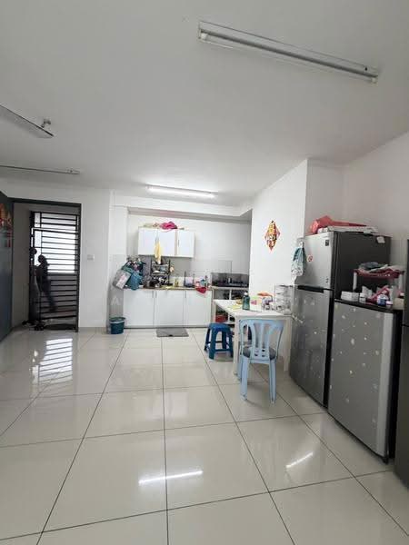 Kediaman Servis untuk Dijual di D'Ambience Residences (Pangsapuri Ikatan Flora) - Alen Tan - Kitchen - PropertyGuru.com.my