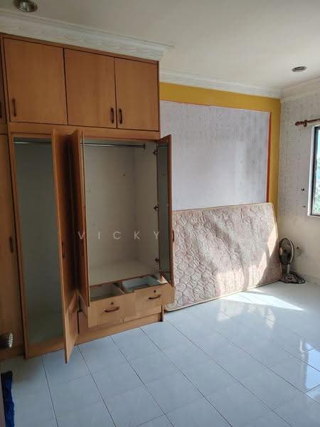 Apartment for Sale at Las Palmas (Rumbia) - Vicky Tay - Bedroom - PropertyGuru.com.my