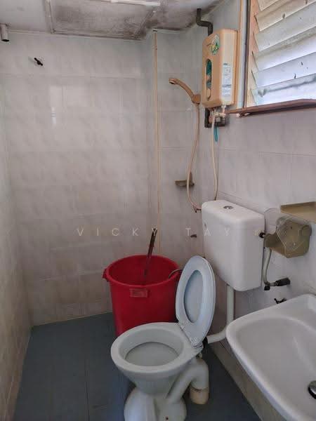Apartment for Sale at Las Palmas (Rumbia) - Vicky Tay - Bathroom - PropertyGuru.com.my