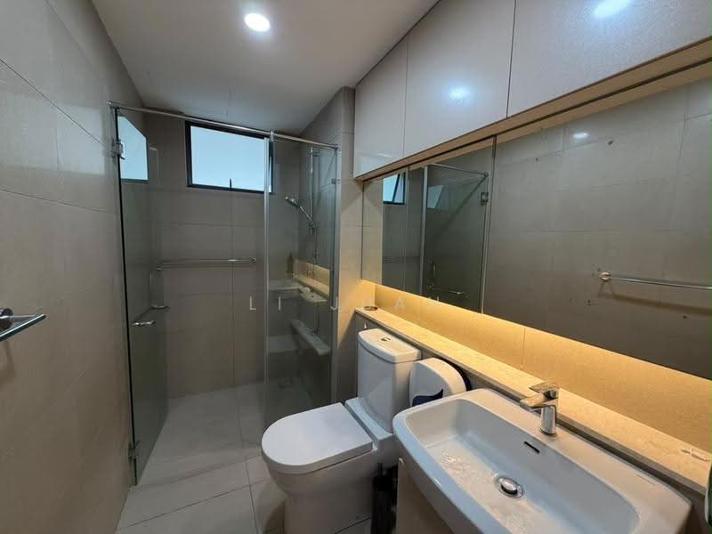 Kediaman Servis untuk Disewa di Senibong Cove - The WaterEdge Residences - Li Juan - Bathroom - PropertyGuru.com.my