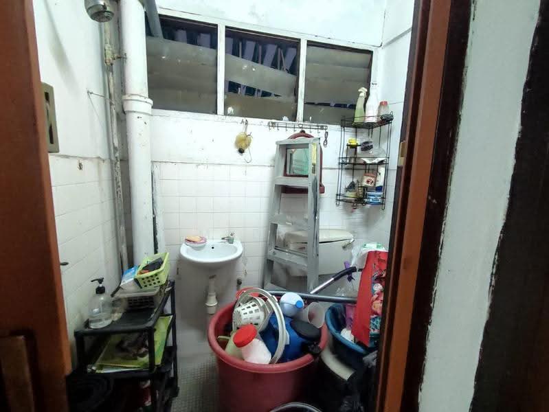 2-storey Terraced House for Sale in Taman Sri Rampai (Wangsa Maju) - Amber Ng - Bathroom - PropertyGuru.com.my