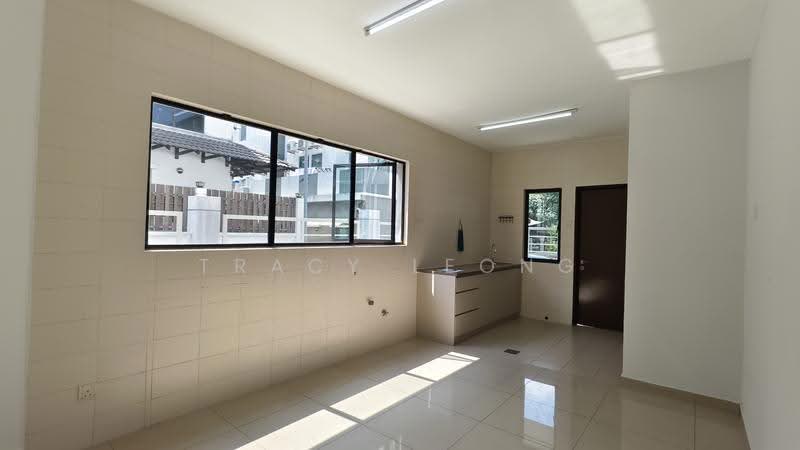 Rumah Teres 3-Tingkat untuk Dijual di Kinrara Residence (Puchong) - Tracy Leong - Kitchen - PropertyGuru.com.my
