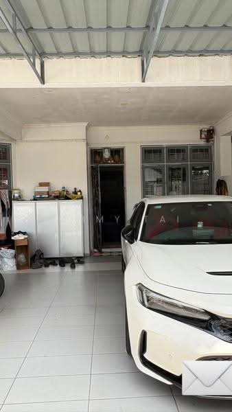 Rumah Teres 1.5-Tingkat untuk Dijual di Taman Molek (Johor Bahru) - Tommy Tai - Entrance - PropertyGuru.com.my